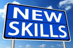 大众向工人提出减薪10%的请求，引发了社会各界的广泛关注。这一请求不仅涉及到工人的利益，更涉及到整个社会的稳定和发展。本文将从多个角度对这一问题进行分析，探讨减薪背后的原因、可能的影响以及应对措施。