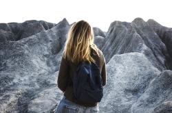 董卿风采依旧，岁月静好