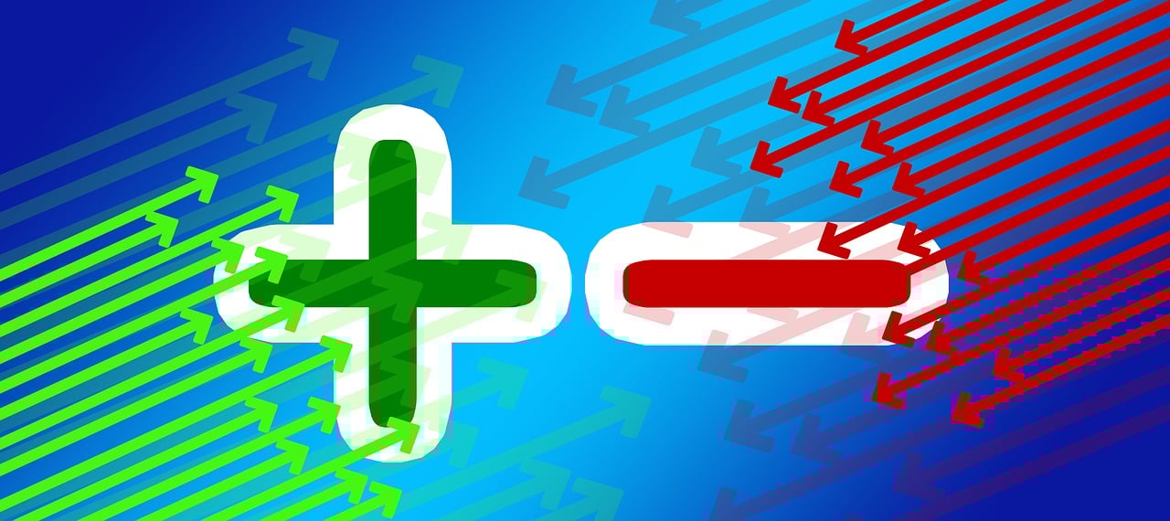 近日，有网友在社交媒体上反映，他在一家店铺使用两张同号钞票进行支付时，店家称无法验证钞票的真假。这一事件引发了广泛关注，对于店家是否应该接受同号钞票支付，以及如何辨别钞票的真伪，人们纷纷发表了自己的看法。