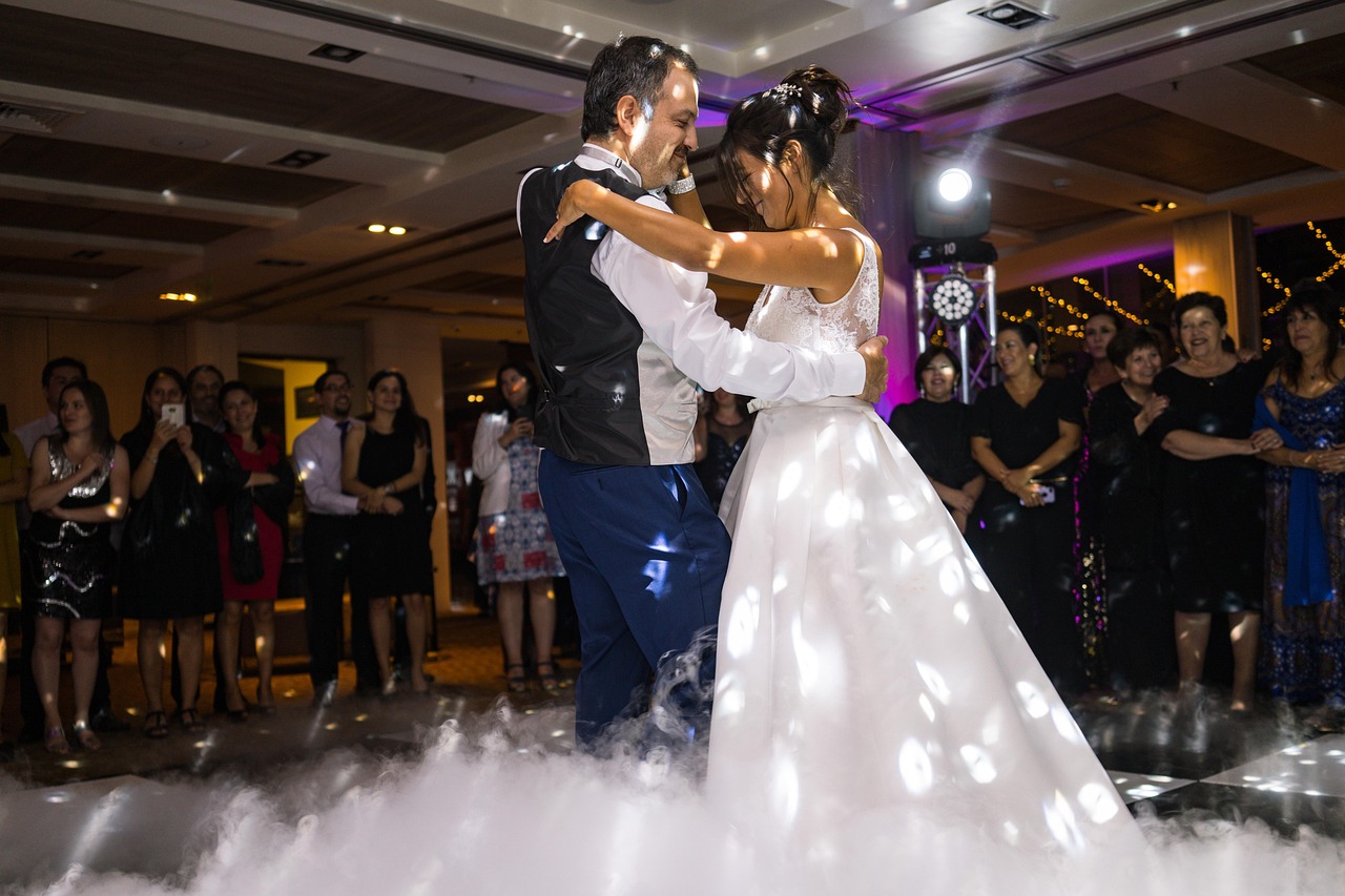 海底捞95后新人浪漫婚礼盛典