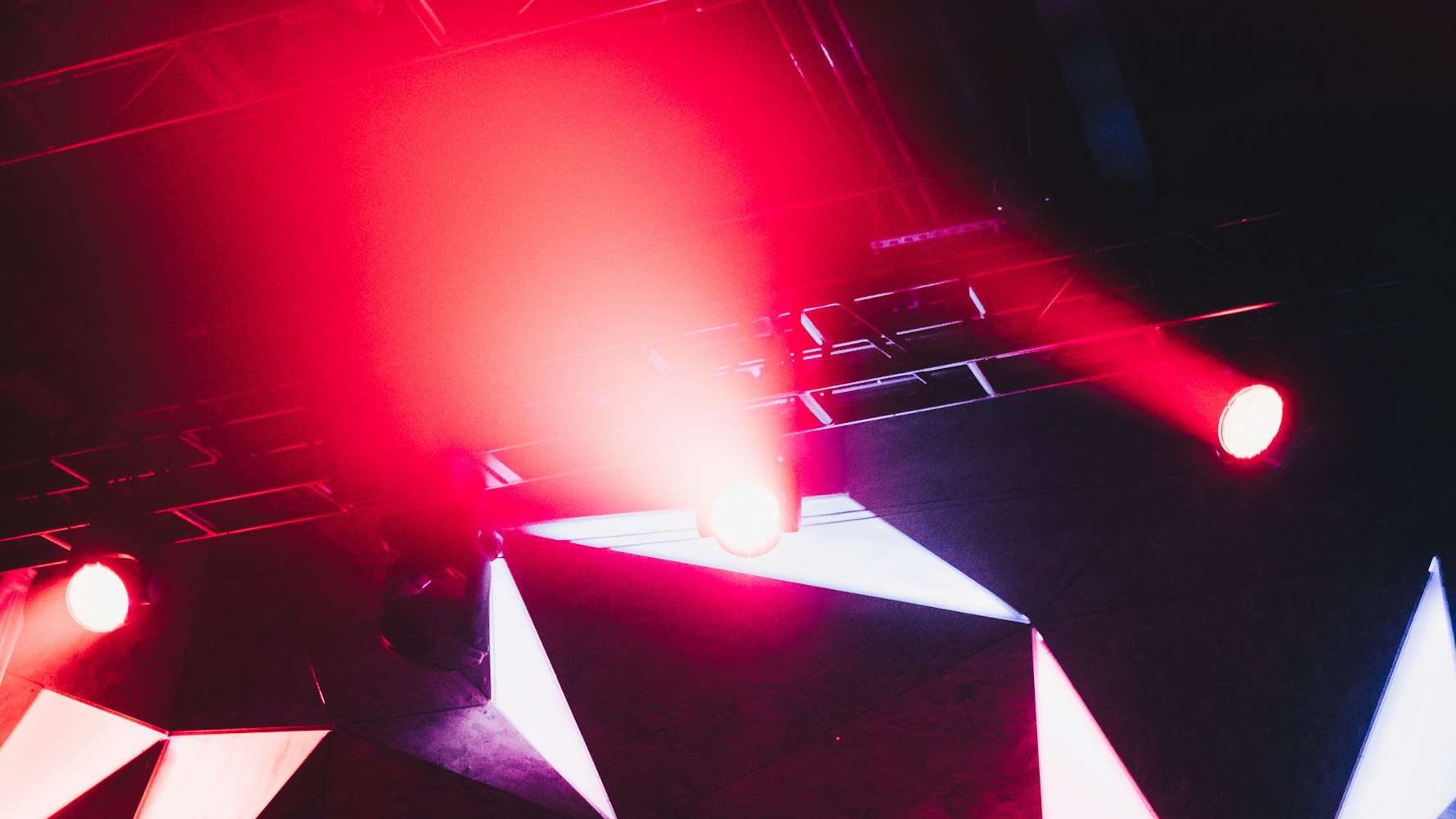 周杰伦新歌火到全国文旅圈——音乐与旅游的完美融合 周杰伦新歌火到全国文旅圈——音乐与旅游的完美融合